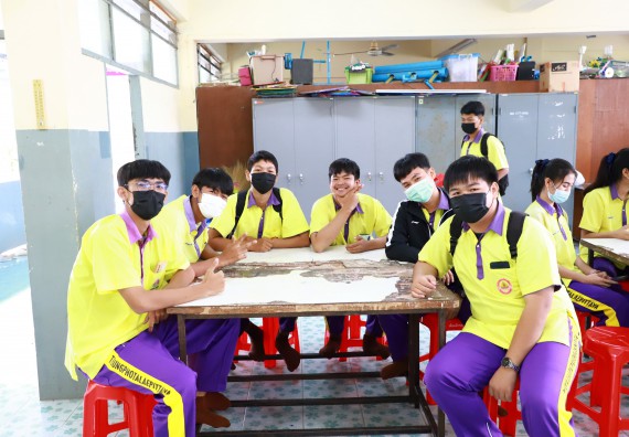 ภาพกิจกรรม  คณะวิทยาศาสตร์และเทคโนโลยี จัดกิจกรรมค่ายวิทยาศาสตร์สัญจร ปีการศึกษา 2565  โรงเรียนทุ่งโพธิ์ทะเลพิทยา