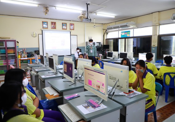 ภาพกิจกรรม  คณะวิทยาศาสตร์และเทคโนโลยี จัดกิจกรรมค่ายวิทยาศาสตร์สัญจร ปีการศึกษา 2565  โรงเรียนทุ่งโพธิ์ทะเลพิทยา