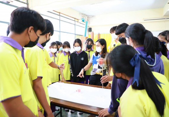 ภาพกิจกรรม  คณะวิทยาศาสตร์และเทคโนโลยี จัดกิจกรรมค่ายวิทยาศาสตร์สัญจร ปีการศึกษา 2565  โรงเรียนทุ่งโพธิ์ทะเลพิทยา