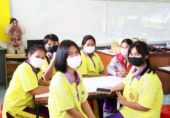 ภาพกิจกรรม  คณะวิทยาศาสตร์และเทคโนโลยี จัดกิจกรรมค่ายวิทยาศาสตร์สัญจร ปีการศึกษา 2565  โรงเรียนทุ่งโพธิ์ทะเลพิทยา