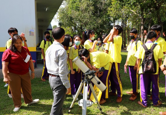 ภาพกิจกรรม  คณะวิทยาศาสตร์และเทคโนโลยี จัดกิจกรรมค่ายวิทยาศาสตร์สัญจร ปีการศึกษา 2565  โรงเรียนทุ่งโพธิ์ทะเลพิทยา