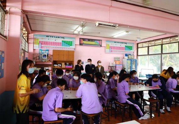 ภาพกิจกรรม  คณะวิทยาศาสตร์และเทคโนโลยี จัดกิจกรรมค่ายวิทยาศาสตร์สัญจร ปีการศึกษา 2565 โรงเรียนขาณุวิทยา