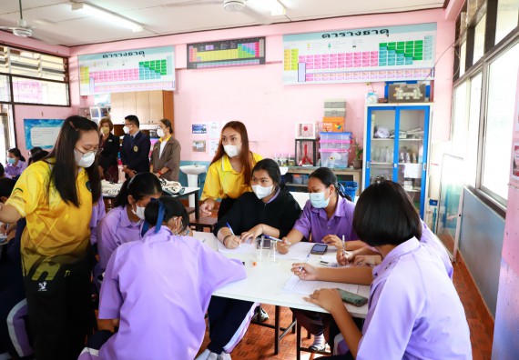 ภาพกิจกรรม  คณะวิทยาศาสตร์และเทคโนโลยี จัดกิจกรรมค่ายวิทยาศาสตร์สัญจร ปีการศึกษา 2565 โรงเรียนขาณุวิทยา