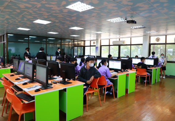 ภาพกิจกรรม  คณะวิทยาศาสตร์และเทคโนโลยี จัดกิจกรรมค่ายวิทยาศาสตร์สัญจร ปีการศึกษา 2565 โรงเรียนขาณุวิทยา