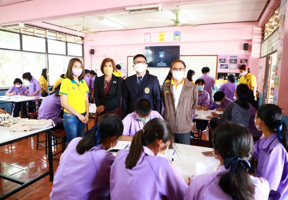 ภาพกิจกรรม  คณะวิทยาศาสตร์และเทคโนโลยี จัดกิจกรรมค่ายวิทยาศาสตร์สัญจร ปีการศึกษา 2565 โรงเรียนขาณุวิทยา