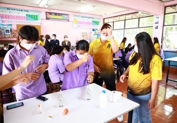 ภาพกิจกรรม  คณะวิทยาศาสตร์และเทคโนโลยี จัดกิจกรรมค่ายวิทยาศาสตร์สัญจร ปีการศึกษา 2565 โรงเรียนขาณุวิทยา