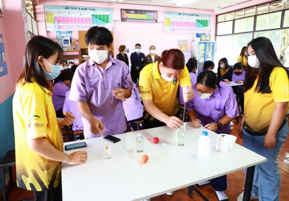 ภาพกิจกรรม  คณะวิทยาศาสตร์และเทคโนโลยี จัดกิจกรรมค่ายวิทยาศาสตร์สัญจร ปีการศึกษา 2565 โรงเรียนขาณุวิทยา