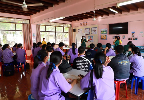 ภาพกิจกรรม  คณะวิทยาศาสตร์และเทคโนโลยี จัดกิจกรรมค่ายวิทยาศาสตร์สัญจร ปีการศึกษา 2565 โรงเรียนขาณุวิทยา