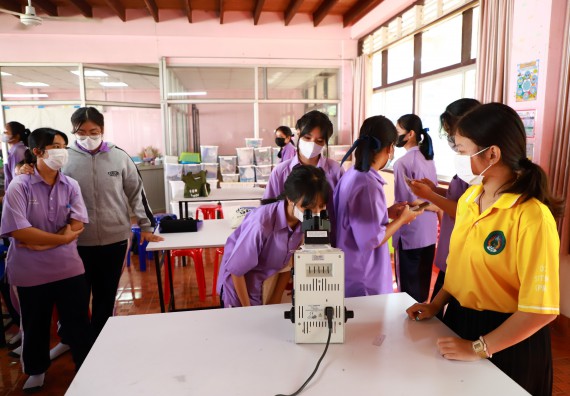 ภาพกิจกรรม  คณะวิทยาศาสตร์และเทคโนโลยี จัดกิจกรรมค่ายวิทยาศาสตร์สัญจร ปีการศึกษา 2565 โรงเรียนขาณุวิทยา