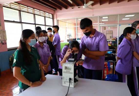 ภาพกิจกรรม  คณะวิทยาศาสตร์และเทคโนโลยี จัดกิจกรรมค่ายวิทยาศาสตร์สัญจร ปีการศึกษา 2565 โรงเรียนขาณุวิทยา