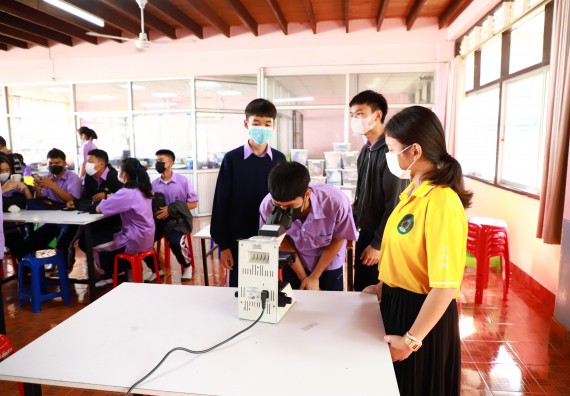 ภาพกิจกรรม  คณะวิทยาศาสตร์และเทคโนโลยี จัดกิจกรรมค่ายวิทยาศาสตร์สัญจร ปีการศึกษา 2565 โรงเรียนขาณุวิทยา