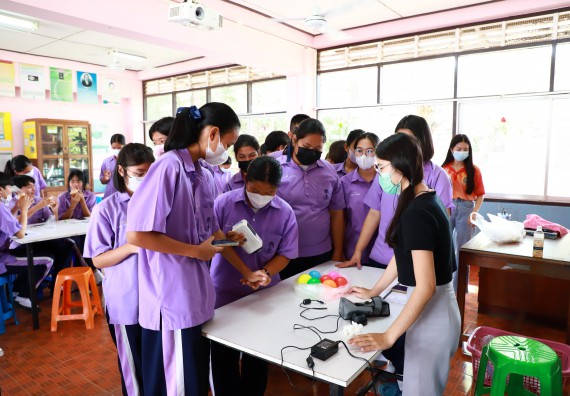 ภาพกิจกรรม  คณะวิทยาศาสตร์และเทคโนโลยี จัดกิจกรรมค่ายวิทยาศาสตร์สัญจร ปีการศึกษา 2565 โรงเรียนขาณุวิทยา