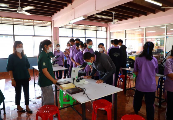 ภาพกิจกรรม  คณะวิทยาศาสตร์และเทคโนโลยี จัดกิจกรรมค่ายวิทยาศาสตร์สัญจร ปีการศึกษา 2565 โรงเรียนขาณุวิทยา