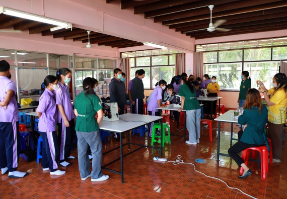 ภาพกิจกรรม  คณะวิทยาศาสตร์และเทคโนโลยี จัดกิจกรรมค่ายวิทยาศาสตร์สัญจร ปีการศึกษา 2565 โรงเรียนขาณุวิทยา