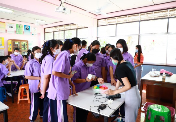 ภาพกิจกรรม  คณะวิทยาศาสตร์และเทคโนโลยี จัดกิจกรรมค่ายวิทยาศาสตร์สัญจร ปีการศึกษา 2565 โรงเรียนขาณุวิทยา