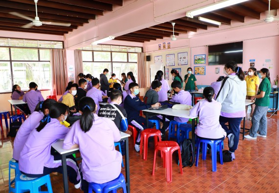 ภาพกิจกรรม  คณะวิทยาศาสตร์และเทคโนโลยี จัดกิจกรรมค่ายวิทยาศาสตร์สัญจร ปีการศึกษา 2565 โรงเรียนขาณุวิทยา