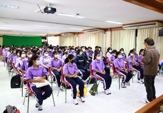 ภาพกิจกรรม  คณะวิทยาศาสตร์และเทคโนโลยี จัดกิจกรรมค่ายวิทยาศาสตร์สัญจร ปีการศึกษา 2565 โรงเรียนขาณุวิทยา