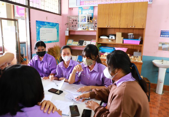 ภาพกิจกรรม  คณะวิทยาศาสตร์และเทคโนโลยี จัดกิจกรรมค่ายวิทยาศาสตร์สัญจร ปีการศึกษา 2565 โรงเรียนขาณุวิทยา