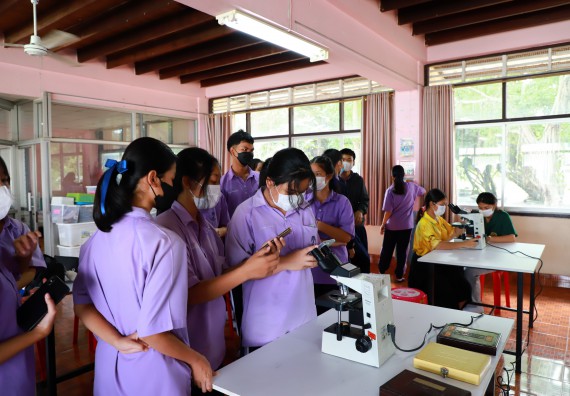 ภาพกิจกรรม  คณะวิทยาศาสตร์และเทคโนโลยี จัดกิจกรรมค่ายวิทยาศาสตร์สัญจร ปีการศึกษา 2565 โรงเรียนขาณุวิทยา