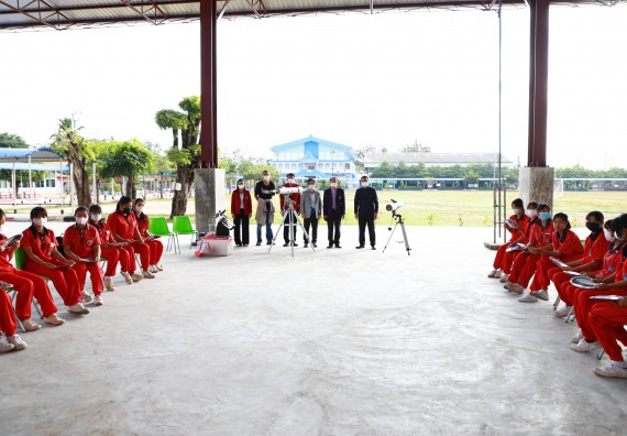 ภาพกิจกรรม   คณะวิทยาศาสตร์และเทคโนโลยี จัดกิจกรรมค่ายวิทยาศาสตร์สัญจร ปีการศึกษา 2565 ให้กับนักเรียนระดับชั้นมัธยมศึกษาตอนปลาย โรงเรียนพรานกระต่ายพิทยาคม