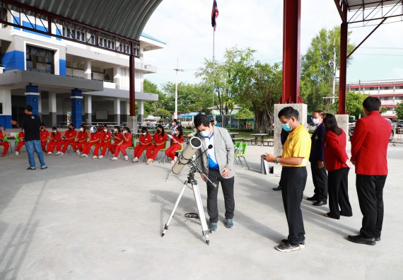 ภาพกิจกรรม   คณะวิทยาศาสตร์และเทคโนโลยี จัดกิจกรรมค่ายวิทยาศาสตร์สัญจร ปีการศึกษา 2565 ให้กับนักเรียนระดับชั้นมัธยมศึกษาตอนปลาย โรงเรียนพรานกระต่ายพิทยาคม