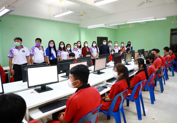 ภาพกิจกรรม   คณะวิทยาศาสตร์และเทคโนโลยี จัดกิจกรรมค่ายวิทยาศาสตร์สัญจร ปีการศึกษา 2565 ให้กับนักเรียนระดับชั้นมัธยมศึกษาตอนปลาย โรงเรียนพรานกระต่ายพิทยาคม