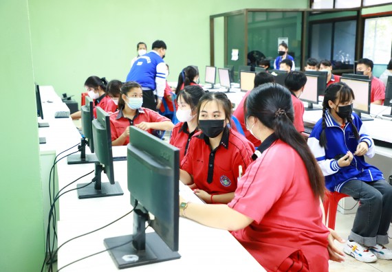 ภาพกิจกรรม   คณะวิทยาศาสตร์และเทคโนโลยี จัดกิจกรรมค่ายวิทยาศาสตร์สัญจร ปีการศึกษา 2565 ให้กับนักเรียนระดับชั้นมัธยมศึกษาตอนปลาย โรงเรียนพรานกระต่ายพิทยาคม