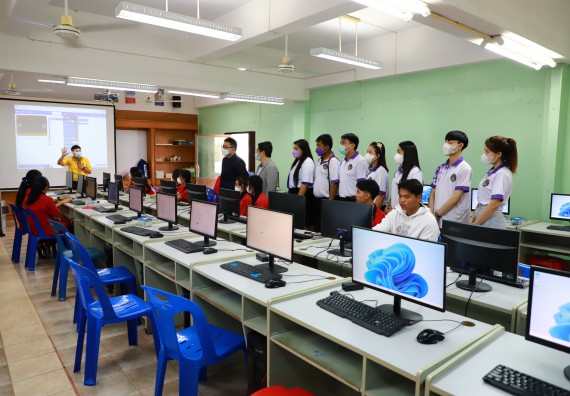 ภาพกิจกรรม   คณะวิทยาศาสตร์และเทคโนโลยี จัดกิจกรรมค่ายวิทยาศาสตร์สัญจร ปีการศึกษา 2565 ให้กับนักเรียนระดับชั้นมัธยมศึกษาตอนปลาย โรงเรียนพรานกระต่ายพิทยาคม