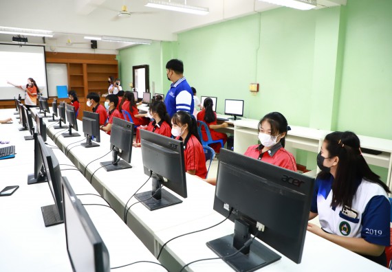 ภาพกิจกรรม   คณะวิทยาศาสตร์และเทคโนโลยี จัดกิจกรรมค่ายวิทยาศาสตร์สัญจร ปีการศึกษา 2565 ให้กับนักเรียนระดับชั้นมัธยมศึกษาตอนปลาย โรงเรียนพรานกระต่ายพิทยาคม