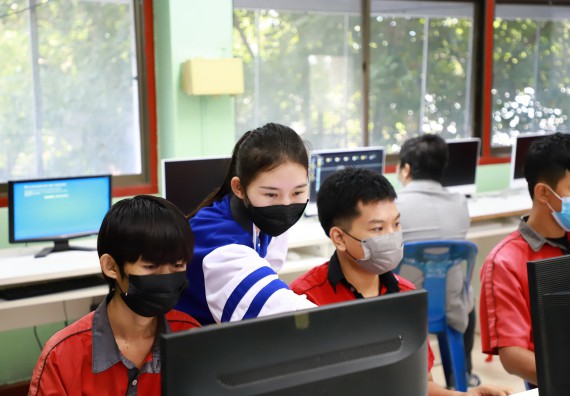 ภาพกิจกรรม   คณะวิทยาศาสตร์และเทคโนโลยี จัดกิจกรรมค่ายวิทยาศาสตร์สัญจร ปีการศึกษา 2565 ให้กับนักเรียนระดับชั้นมัธยมศึกษาตอนปลาย โรงเรียนพรานกระต่ายพิทยาคม