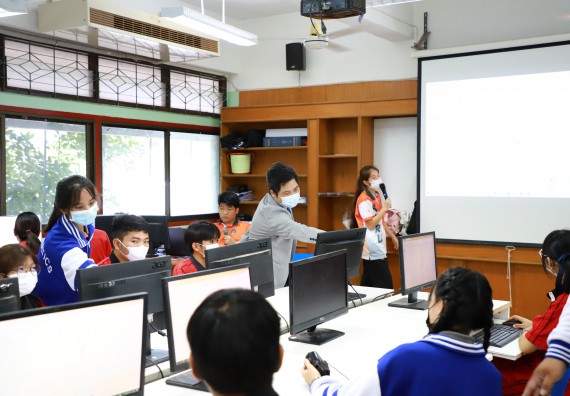 ภาพกิจกรรม   คณะวิทยาศาสตร์และเทคโนโลยี จัดกิจกรรมค่ายวิทยาศาสตร์สัญจร ปีการศึกษา 2565 ให้กับนักเรียนระดับชั้นมัธยมศึกษาตอนปลาย โรงเรียนพรานกระต่ายพิทยาคม