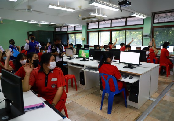 ภาพกิจกรรม   คณะวิทยาศาสตร์และเทคโนโลยี จัดกิจกรรมค่ายวิทยาศาสตร์สัญจร ปีการศึกษา 2565 ให้กับนักเรียนระดับชั้นมัธยมศึกษาตอนปลาย โรงเรียนพรานกระต่ายพิทยาคม