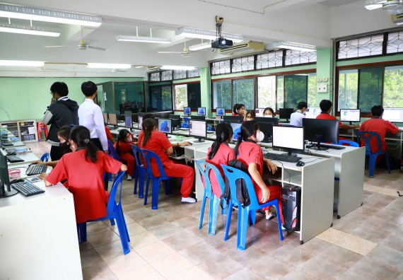 ภาพกิจกรรม   คณะวิทยาศาสตร์และเทคโนโลยี จัดกิจกรรมค่ายวิทยาศาสตร์สัญจร ปีการศึกษา 2565 ให้กับนักเรียนระดับชั้นมัธยมศึกษาตอนปลาย โรงเรียนพรานกระต่ายพิทยาคม