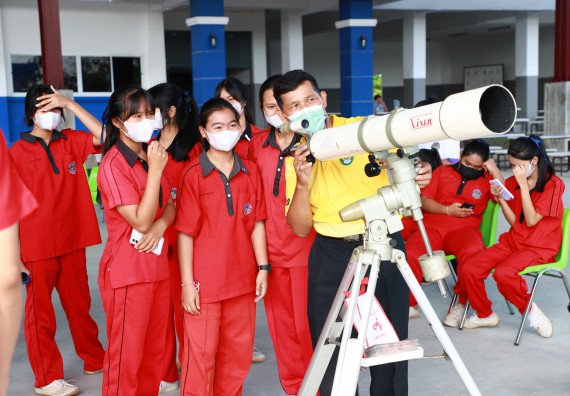 ภาพกิจกรรม   คณะวิทยาศาสตร์และเทคโนโลยี จัดกิจกรรมค่ายวิทยาศาสตร์สัญจร ปีการศึกษา 2565 ให้กับนักเรียนระดับชั้นมัธยมศึกษาตอนปลาย โรงเรียนพรานกระต่ายพิทยาคม