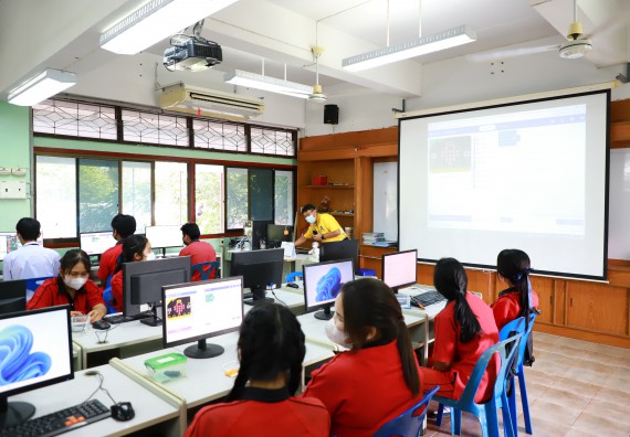 ภาพกิจกรรม   คณะวิทยาศาสตร์และเทคโนโลยี จัดกิจกรรมค่ายวิทยาศาสตร์สัญจร ปีการศึกษา 2565 ให้กับนักเรียนระดับชั้นมัธยมศึกษาตอนปลาย โรงเรียนพรานกระต่ายพิทยาคม