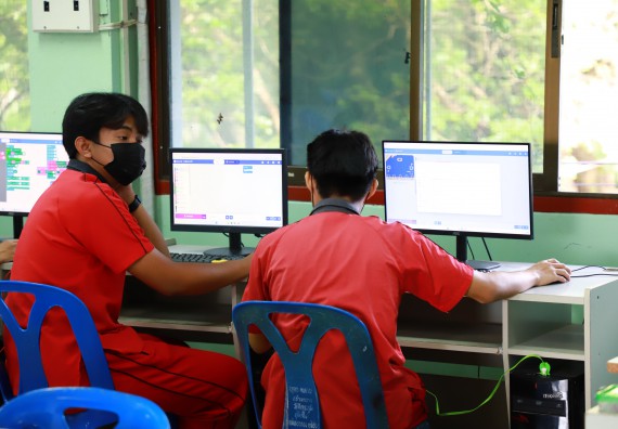 ภาพกิจกรรม   คณะวิทยาศาสตร์และเทคโนโลยี จัดกิจกรรมค่ายวิทยาศาสตร์สัญจร ปีการศึกษา 2565 ให้กับนักเรียนระดับชั้นมัธยมศึกษาตอนปลาย โรงเรียนพรานกระต่ายพิทยาคม