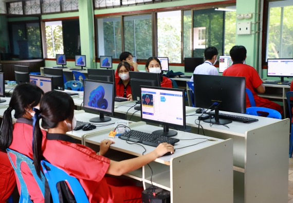 ภาพกิจกรรม   คณะวิทยาศาสตร์และเทคโนโลยี จัดกิจกรรมค่ายวิทยาศาสตร์สัญจร ปีการศึกษา 2565 ให้กับนักเรียนระดับชั้นมัธยมศึกษาตอนปลาย โรงเรียนพรานกระต่ายพิทยาคม