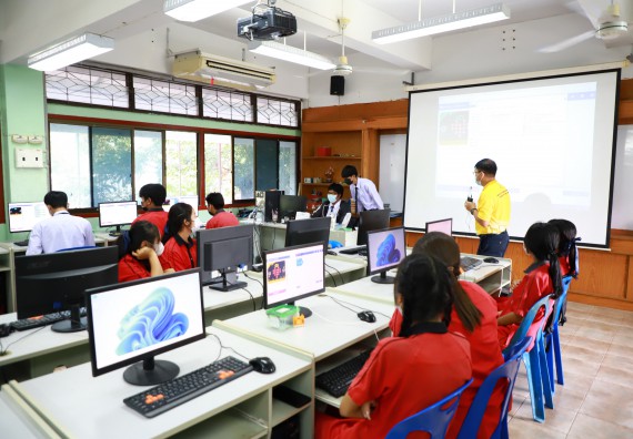 ภาพกิจกรรม   คณะวิทยาศาสตร์และเทคโนโลยี จัดกิจกรรมค่ายวิทยาศาสตร์สัญจร ปีการศึกษา 2565 ให้กับนักเรียนระดับชั้นมัธยมศึกษาตอนปลาย โรงเรียนพรานกระต่ายพิทยาคม