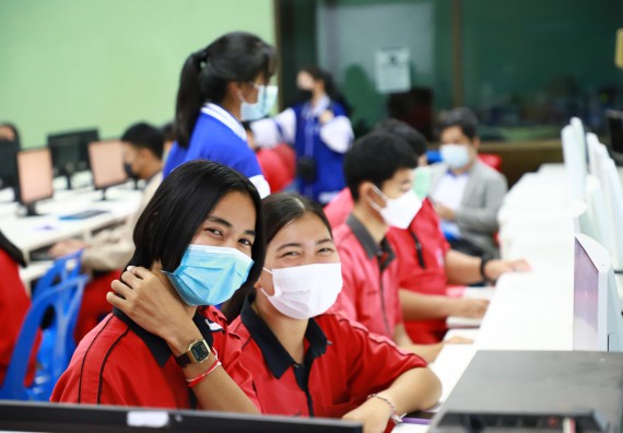 ภาพกิจกรรม   คณะวิทยาศาสตร์และเทคโนโลยี จัดกิจกรรมค่ายวิทยาศาสตร์สัญจร ปีการศึกษา 2565 ให้กับนักเรียนระดับชั้นมัธยมศึกษาตอนปลาย โรงเรียนพรานกระต่ายพิทยาคม