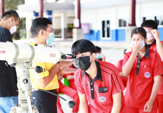 ภาพกิจกรรม   คณะวิทยาศาสตร์และเทคโนโลยี จัดกิจกรรมค่ายวิทยาศาสตร์สัญจร ปีการศึกษา 2565 ให้กับนักเรียนระดับชั้นมัธยมศึกษาตอนปลาย โรงเรียนพรานกระต่ายพิทยาคม