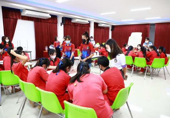 ภาพกิจกรรม   คณะวิทยาศาสตร์และเทคโนโลยี จัดกิจกรรมค่ายวิทยาศาสตร์สัญจร ปีการศึกษา 2565 ให้กับนักเรียนระดับชั้นมัธยมศึกษาตอนปลาย โรงเรียนพรานกระต่ายพิทยาคม