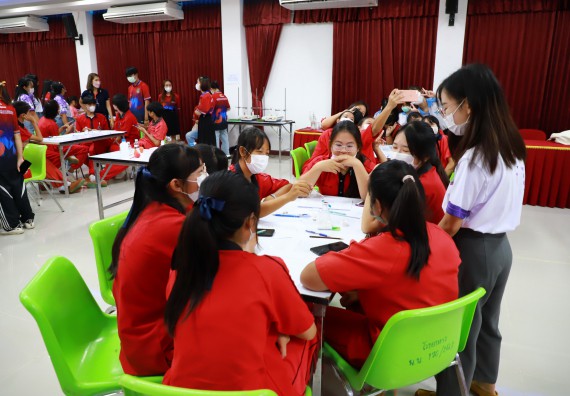 ภาพกิจกรรม   คณะวิทยาศาสตร์และเทคโนโลยี จัดกิจกรรมค่ายวิทยาศาสตร์สัญจร ปีการศึกษา 2565 ให้กับนักเรียนระดับชั้นมัธยมศึกษาตอนปลาย โรงเรียนพรานกระต่ายพิทยาคม