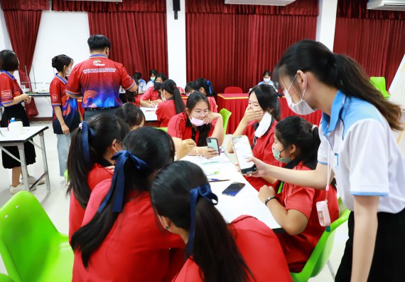 ภาพกิจกรรม   คณะวิทยาศาสตร์และเทคโนโลยี จัดกิจกรรมค่ายวิทยาศาสตร์สัญจร ปีการศึกษา 2565 ให้กับนักเรียนระดับชั้นมัธยมศึกษาตอนปลาย โรงเรียนพรานกระต่ายพิทยาคม