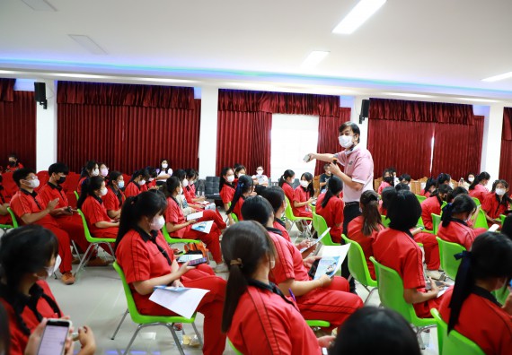 ภาพกิจกรรม   คณะวิทยาศาสตร์และเทคโนโลยี จัดกิจกรรมค่ายวิทยาศาสตร์สัญจร ปีการศึกษา 2565 ให้กับนักเรียนระดับชั้นมัธยมศึกษาตอนปลาย โรงเรียนพรานกระต่ายพิทยาคม