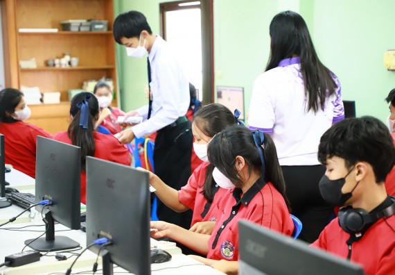 ภาพกิจกรรม   คณะวิทยาศาสตร์และเทคโนโลยี จัดกิจกรรมค่ายวิทยาศาสตร์สัญจร ปีการศึกษา 2565 ให้กับนักเรียนระดับชั้นมัธยมศึกษาตอนปลาย โรงเรียนพรานกระต่ายพิทยาคม