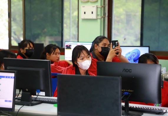 ภาพกิจกรรม   คณะวิทยาศาสตร์และเทคโนโลยี จัดกิจกรรมค่ายวิทยาศาสตร์สัญจร ปีการศึกษา 2565 ให้กับนักเรียนระดับชั้นมัธยมศึกษาตอนปลาย โรงเรียนพรานกระต่ายพิทยาคม