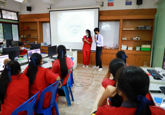 ภาพกิจกรรม   คณะวิทยาศาสตร์และเทคโนโลยี จัดกิจกรรมค่ายวิทยาศาสตร์สัญจร ปีการศึกษา 2565 ให้กับนักเรียนระดับชั้นมัธยมศึกษาตอนปลาย โรงเรียนพรานกระต่ายพิทยาคม