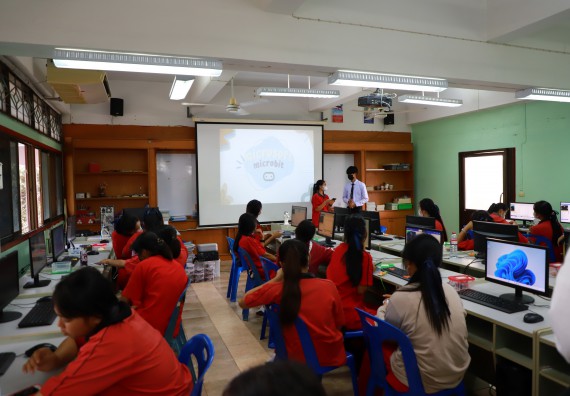 ภาพกิจกรรม   คณะวิทยาศาสตร์และเทคโนโลยี จัดกิจกรรมค่ายวิทยาศาสตร์สัญจร ปีการศึกษา 2565 ให้กับนักเรียนระดับชั้นมัธยมศึกษาตอนปลาย โรงเรียนพรานกระต่ายพิทยาคม