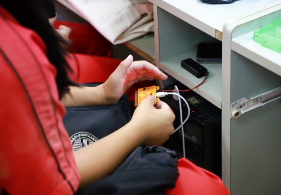 ภาพกิจกรรม   คณะวิทยาศาสตร์และเทคโนโลยี จัดกิจกรรมค่ายวิทยาศาสตร์สัญจร ปีการศึกษา 2565 ให้กับนักเรียนระดับชั้นมัธยมศึกษาตอนปลาย โรงเรียนพรานกระต่ายพิทยาคม