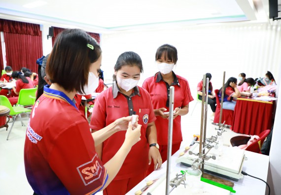 ภาพกิจกรรม   คณะวิทยาศาสตร์และเทคโนโลยี จัดกิจกรรมค่ายวิทยาศาสตร์สัญจร ปีการศึกษา 2565 ให้กับนักเรียนระดับชั้นมัธยมศึกษาตอนปลาย โรงเรียนพรานกระต่ายพิทยาคม